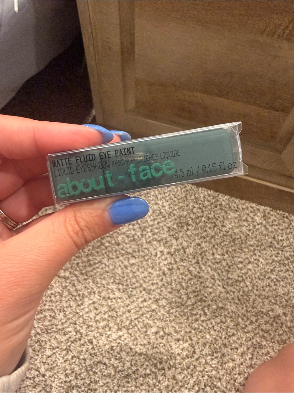 about - face Matte Fluid Eye Paint